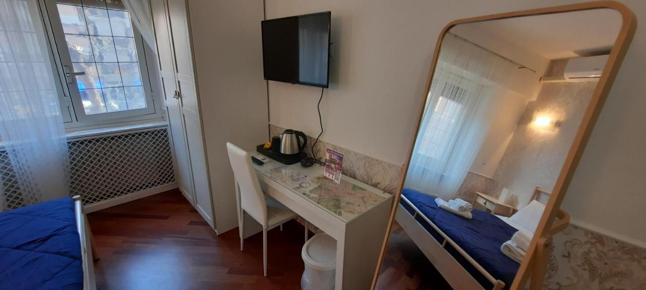 Aurelio Deluxe Rooms Rome Buitenkant foto