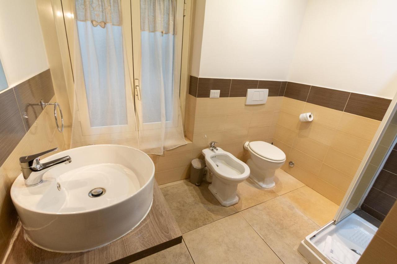 Aurelio Deluxe Rooms Rome Buitenkant foto