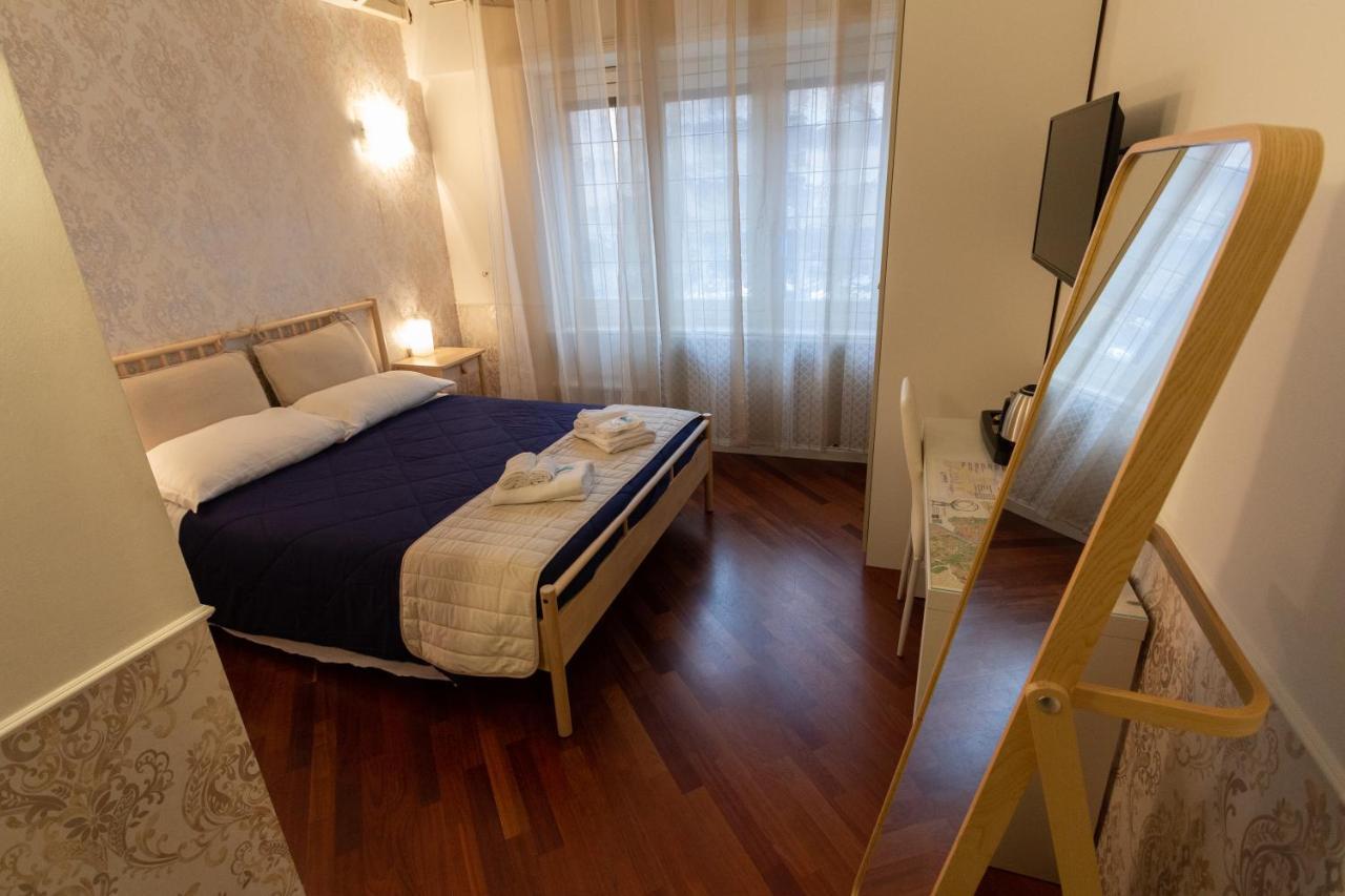 Aurelio Deluxe Rooms Rome Buitenkant foto